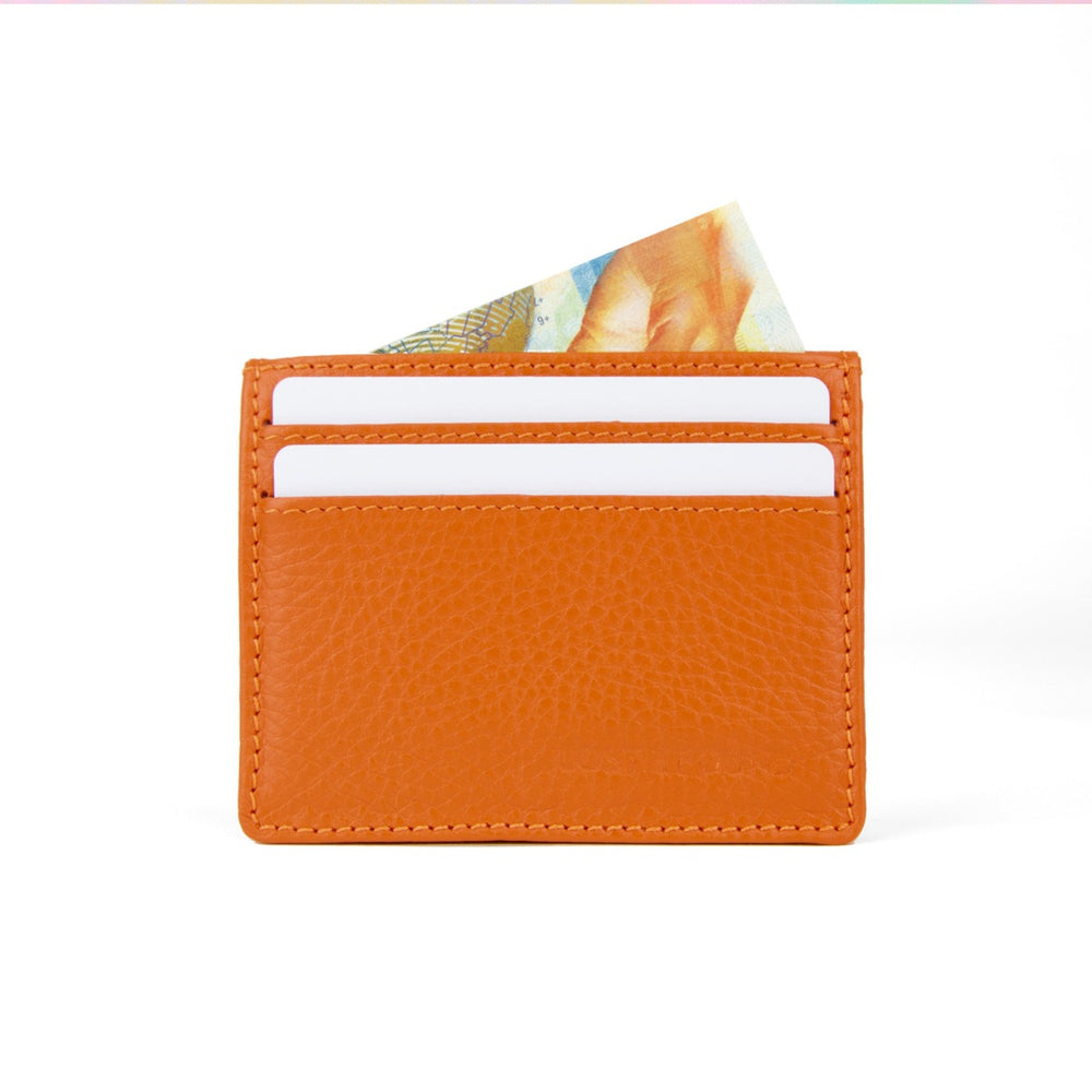 Mini Portemonnaie in Papaya Orange Ansicht Rückseite mit Kreditkarten und Geld